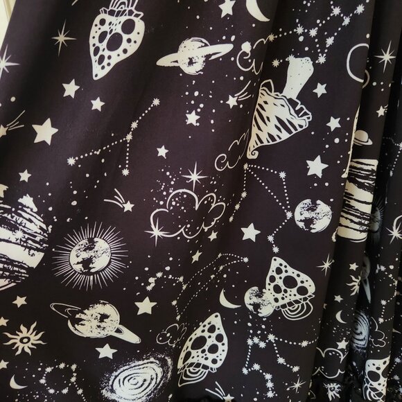 Scarlet Darkness Galaxy Print Dress Goth Steampunk Renaissance Festival Summer - Picture 8 of 13